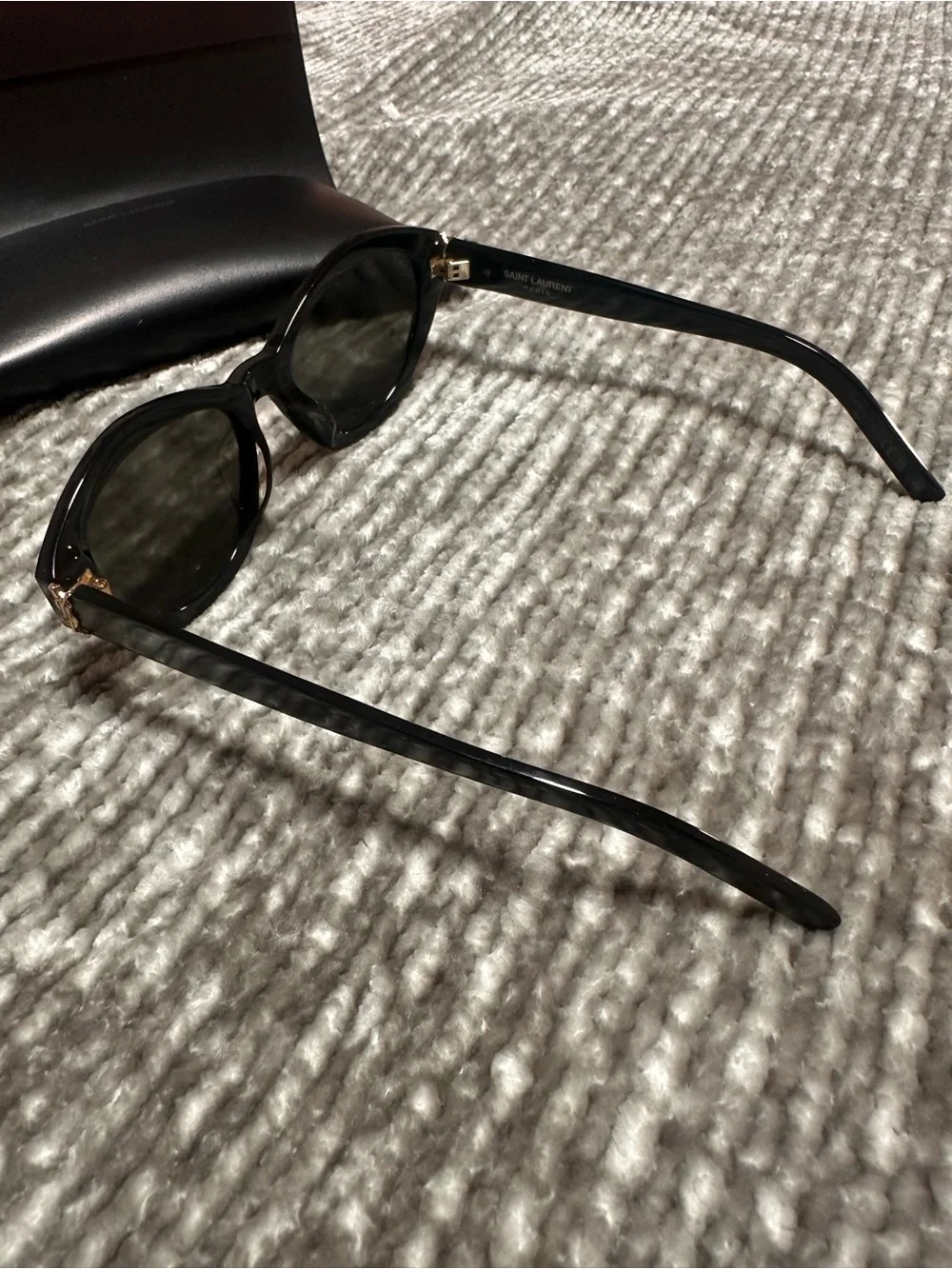 Yves Saint Laurent Black Cat-Eye 🕶️